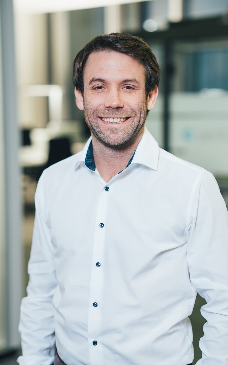 Felix Beinenz - Investment Analyst